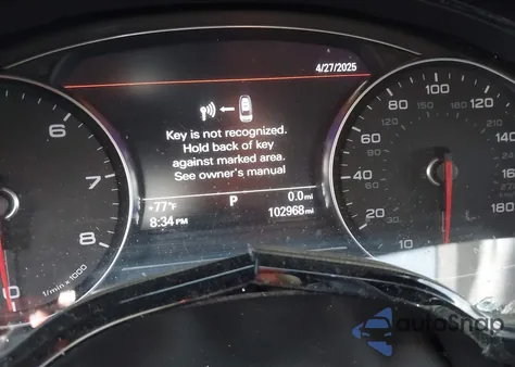 2015 Audi A8 L 4.0T z USA, uszkodzony, nr VIN WAU32AFD2FN038880